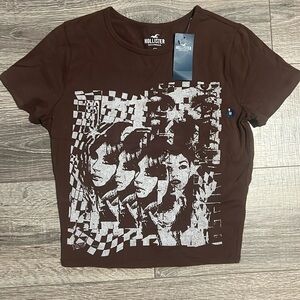 New Hollister women’s graphic T-shirt Medium M